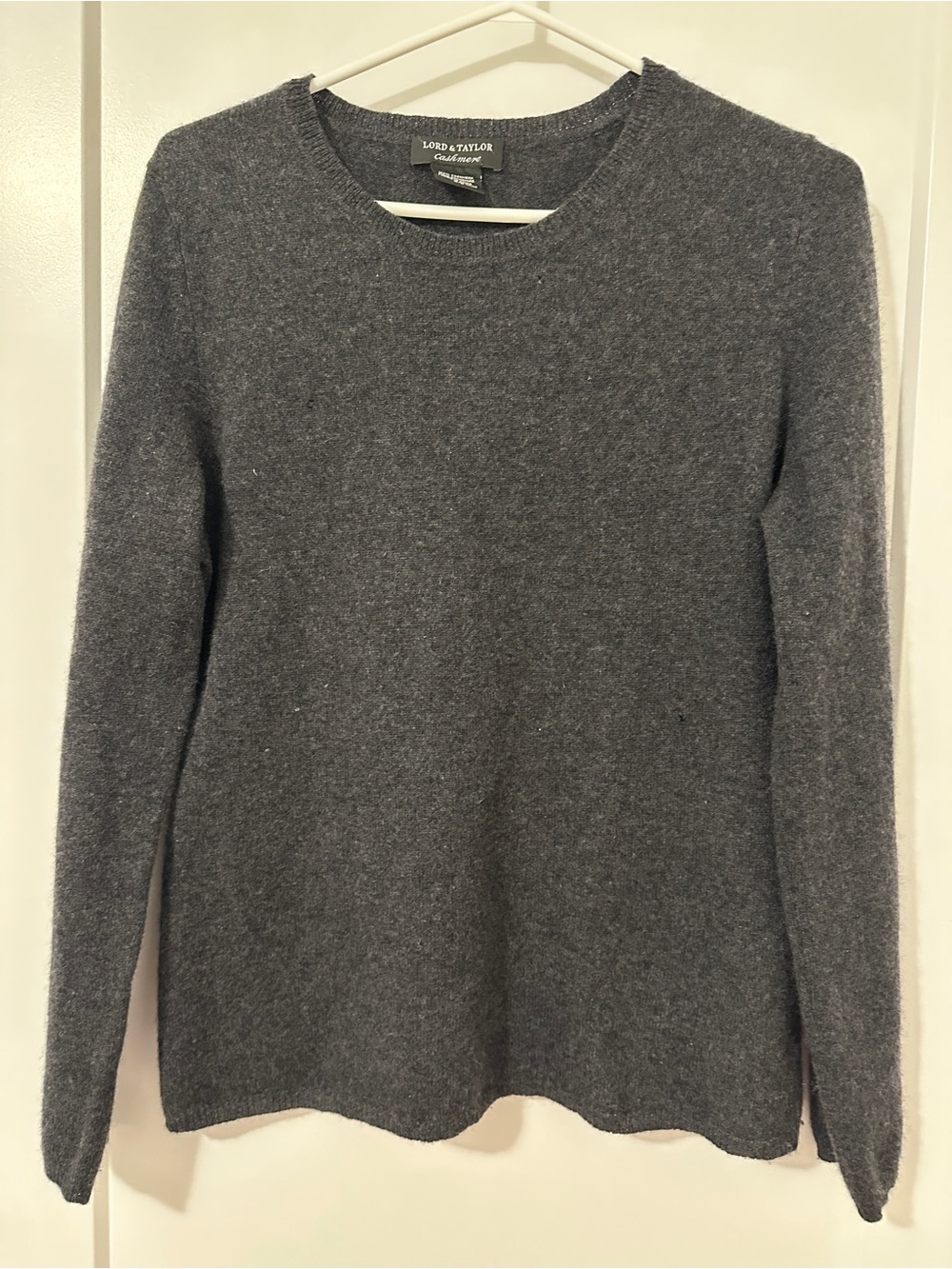 Lord & Taylor Cashmere Charcoal Crewneck Sweater Size Medium *see description*